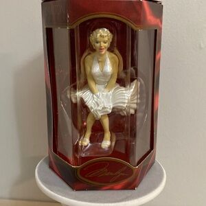 Vintage 1998 New! Marilyn Monroe white dress Christmas Holiday Ornament